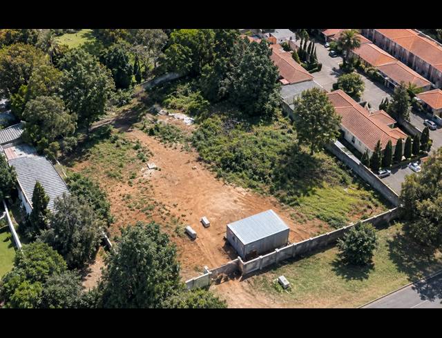 3,965M² VACANT LAND FOR SALE IN HYDE PARK